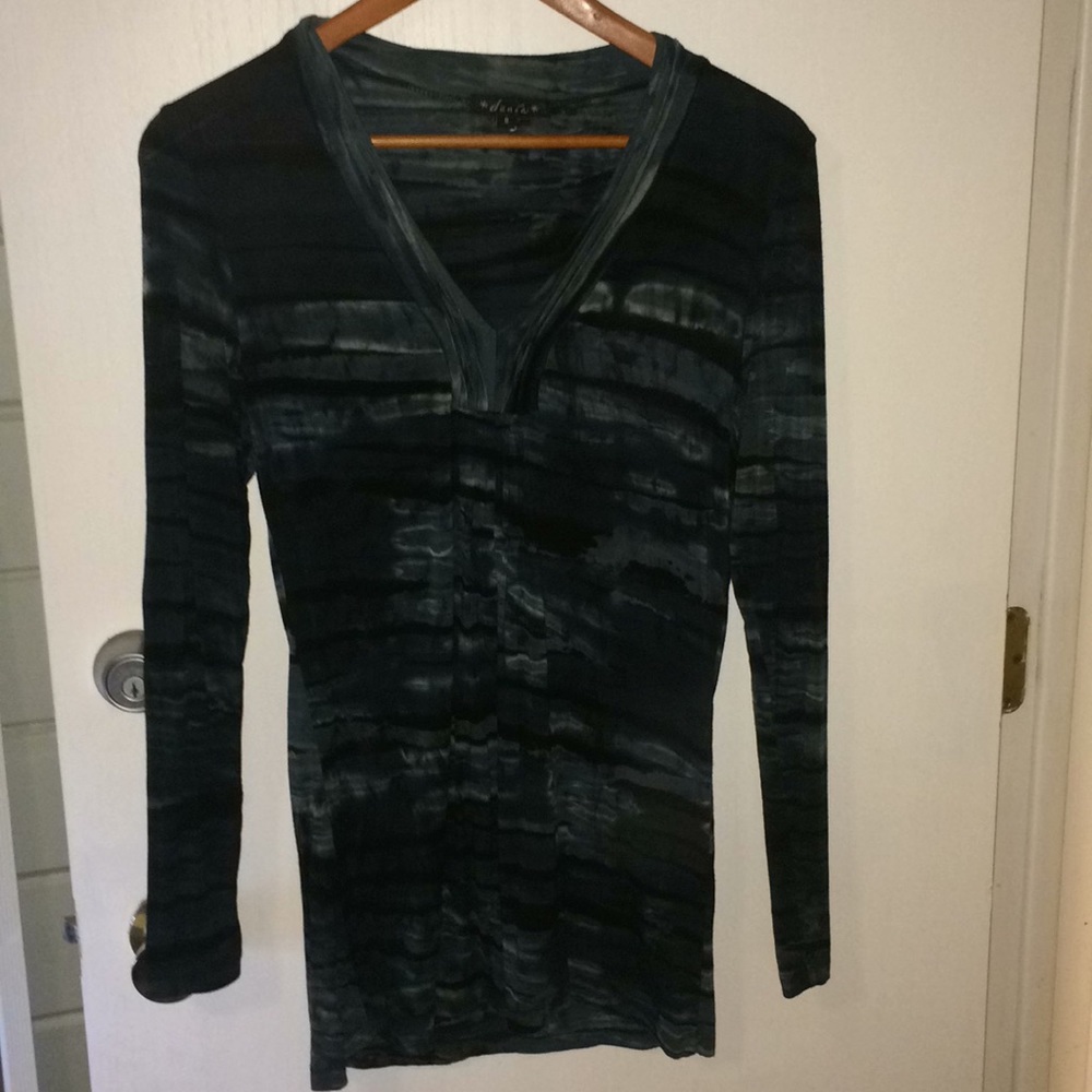 Dunia tie dye style top in greens in small